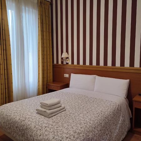 Hostal Salome Madrid Eksteriør billede